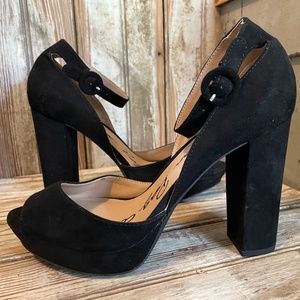 Platform black ankle strap shoe